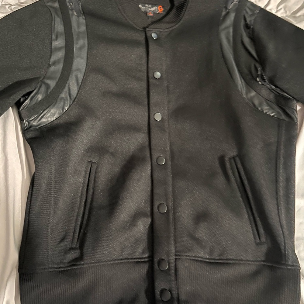 Guess Black Bomber Jacket with Ribbed Accents